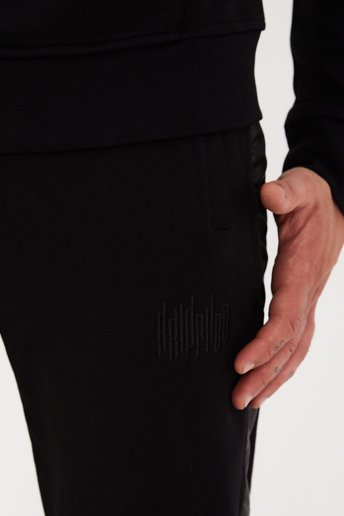 Handstripe Set Trainspakken Black