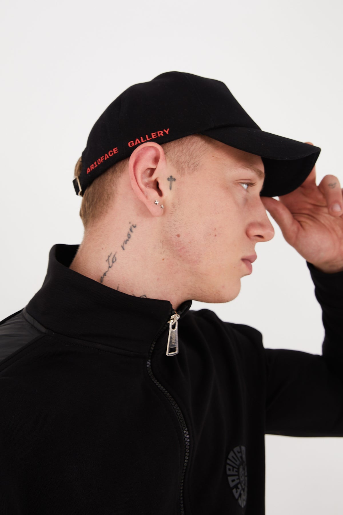 Red Noise Caps